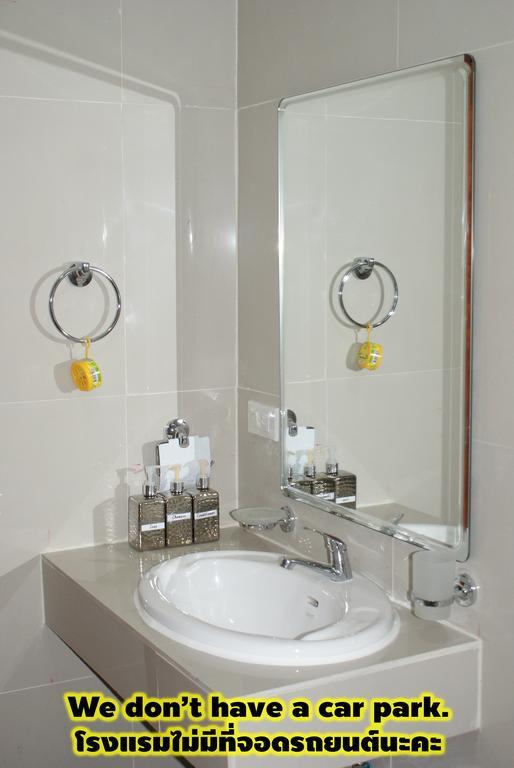 Tara Bed And Breakfast Kanchanaburi Chambre photo