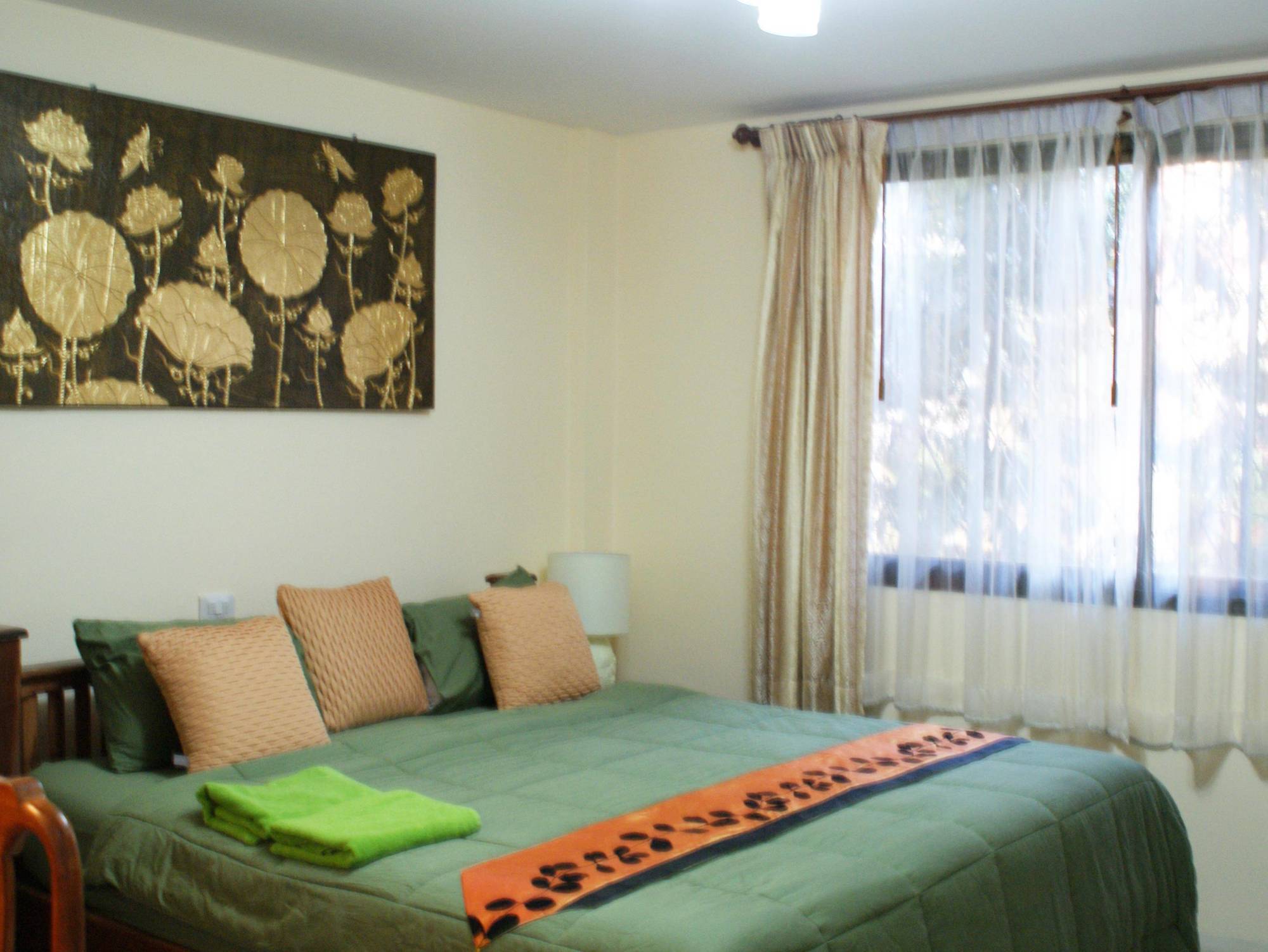 Tara Bed And Breakfast Kanchanaburi Extérieur photo